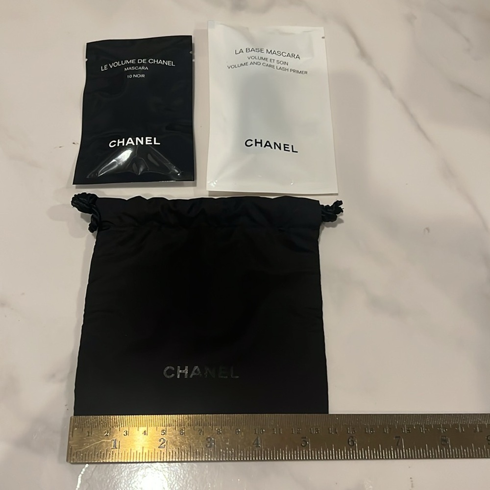 Chanel Mascara and Lash Primer with Authentic Chanel bag - Picture 3 of 4